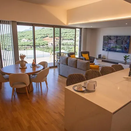 Willa Dori's Modern Retreat By Tmlc Funchal (Madeira)